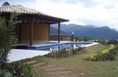 Petropolis House | Wonderful house in the Sierra