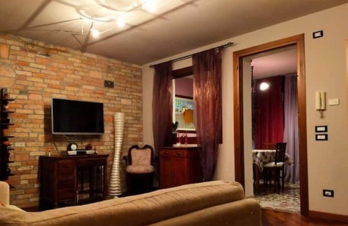 Fontanafredda Apartment | Wonderful house with garden