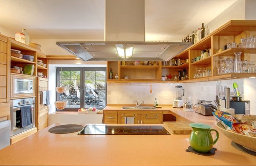 La Asomada Ski Chalet | Wonderful House Pure La Asomada with Incredible Sea Views, Wi-Fi
