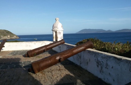 Jardim Excelsior House | Wonderful House with Gourmet Area Cabo Frio
