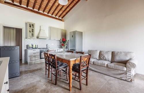 Colle di Val d'Elsa Villa | Wonderful private villa with private pool, WIFI, A/C, TV and pets allowed, close to San Gimignano