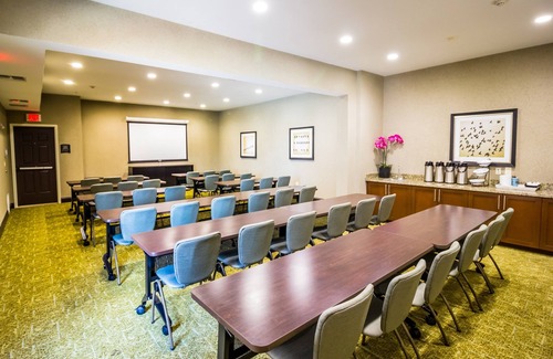 Plano Apartment | Wonderful King Studio | Enjoy Free Breakfast, Free Wi-Fi, and an Outdoor Pool