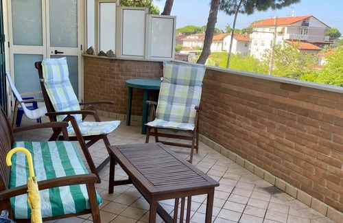 Pinarella House | Wonderful large house for large groups 15' from the sea. Pets allowed.