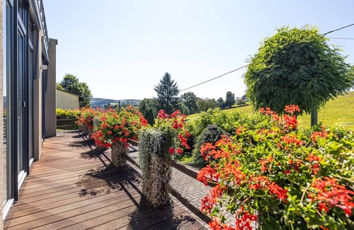Weinsfeld House | Wonderful light-flooded bungalow with views of the countryside