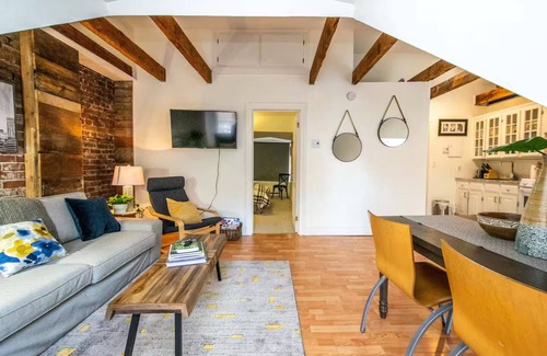 Downtown Halifax Apartment | Wonderful Loft in Historic DT