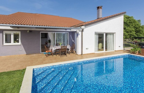 Rovinjsko Selo Cottage | Wonderful, modern villa with pool, whirlpool and garden, near Rovinj