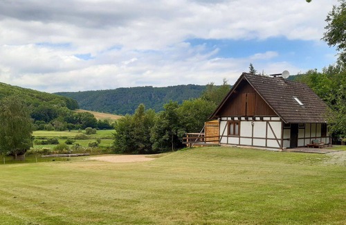 Northeim District House | Wonderful private villa for 4 people with TV, terrace and parking