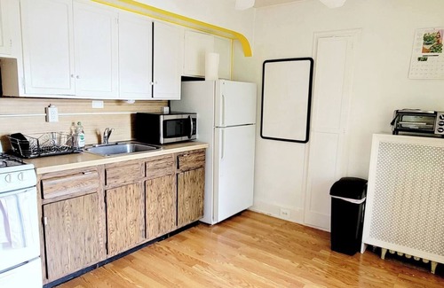Elkins Park Apartment | Wonderful place to call home Monthly Discount
