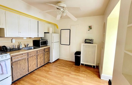 Elkins Park Apartment | Wonderful place to call home Monthly Discount