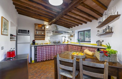 Greve in Chianti Villa | Wonderful private villa for 6 guests with private pool, WIFI, A/C, TV, patio and panoramic view