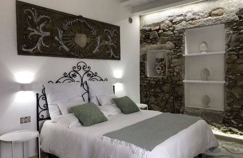 Naso House | Wonderful private villa for 13 guests with A/C, private pool, TV, panoramic view and parking