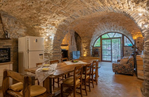 Prela House | Wonderful private villa with private pool, WIFI, TV, terrace, pets allowed and panoramic view
