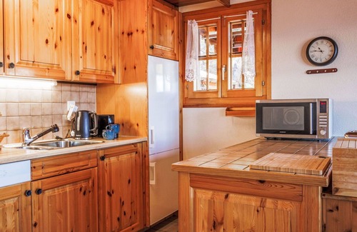 Nendaz House | Wonderful private villa for 8 guests with WIFI, TV and terrace