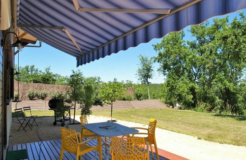 Loupiac House | Wonderful private villa with WIFI, private pool, A/C, TV, terrace, pets allowed and panoramic view