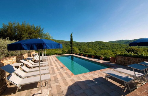 Pergine Valdarno Villa | Wonderful private villa with A/C, WIFI, private pool, TV and pets allowed, close to Arezzo