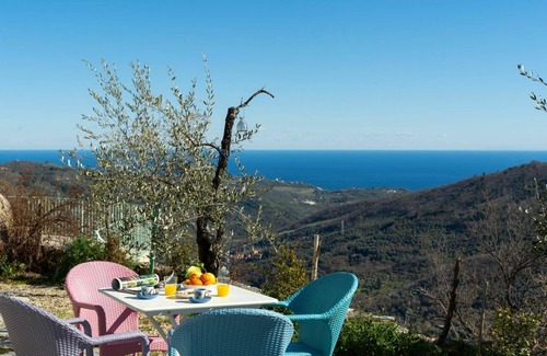 Pietrabruna House | Wonderful private villa for 5 guests with WIFI, private pool, TV and patio