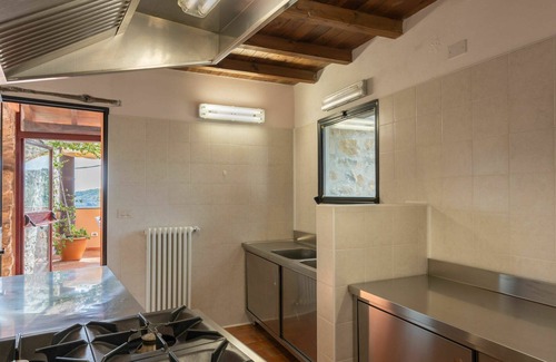 Villa Viani House | Wonderful private villa for 8 people with WIFI, terrace and pets allowed