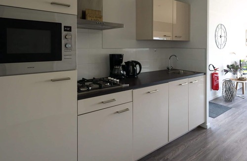Bovenkarspel House | Wonderful private villa for 4 guests with WIFI, TV and terrace