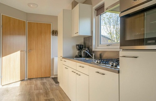 Kaatsheuvel House | Wonderful private villa for 6 people with WIFI, pool, TV, terrace and parking