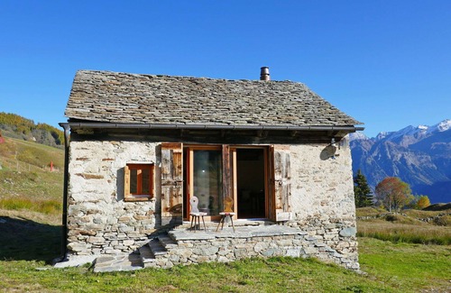 Acquarossa House | Wonderful private villa for 4 guests with WIFI, TV, terrace, pets allowed and parking