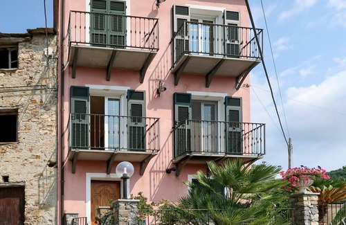 Caravonica House | Wonderful private villa for 4 people with WIFI, TV, terrace and panoramic view