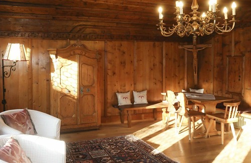 Fliess House | Wonderful private villa for 10 guests with WIFI, TV, terrace and parking