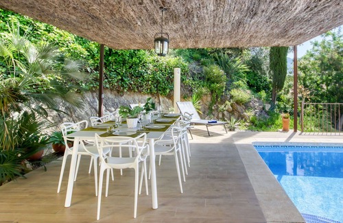 El Mas Isaac House | Wonderful private villa for 10 guests with A/C, WIFI, private pool, TV, terrace and parking