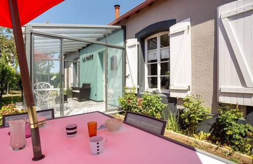 Champeaux House | Wonderful private villa for 4 people with TV, terrace and parking