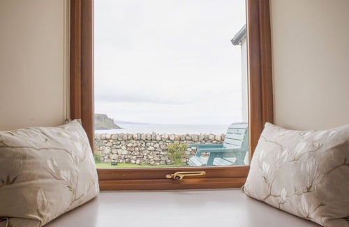 Bornesketaig House | Wonderful private villa for 2 people with WIFI, TV and parking