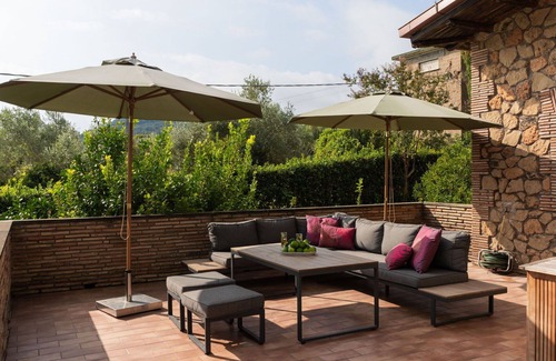 Lake Bracciano Villa | Wonderful private villa for 8 guests with A/C, private pool, WIFI, TV and terrace