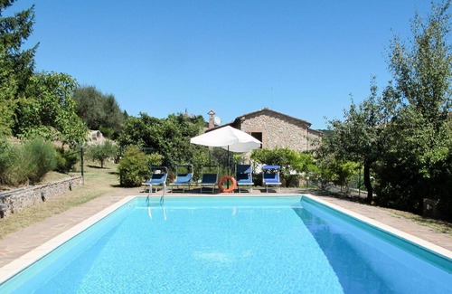 Simignano Villa | Wonderful private villa with private pool, WIFI, TV, terrace, pets allowed, panoramic view, parking