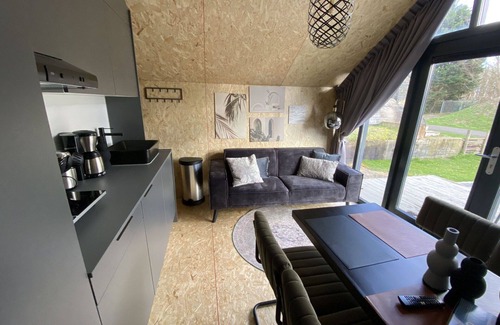 Willemsdorp House | Wonderful private villa for 4 people with WIFI, TV, terrace and parking