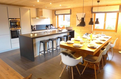 Randogne House | Wonderful private villa for 10 guests with WIFI, TV and balcony