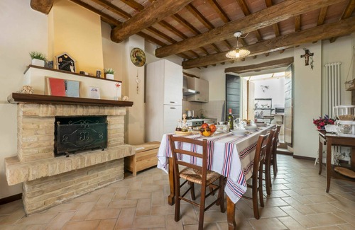 Casinina House | Wonderful private villa with private pool, hot tub, WIFI, TV, pets allowed, panoramic view, parking