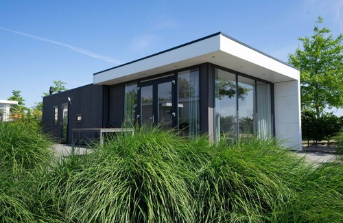 Nunspeet House | Wonderful private villa for 4 guests with pool, WIFI, TV, terrace and parking
