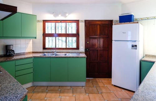 Olhao Villa | Wonderful private villa and swimming pool in Moncarapacho, Eastern Algarve