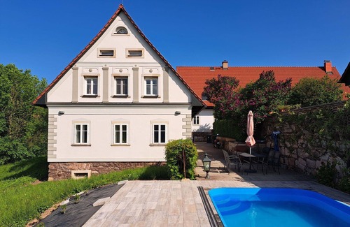 Sonov Villa | Wonderful private villa for 6 people with WIFI, private pool, TV, terrace and parking