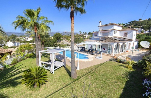 La Empedrola Villa | Wonderful private villa for 8 guests with A/C, WIFI, private pool, TV and terrace