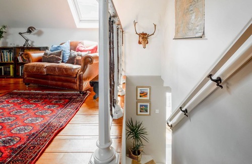 Beauly House | Wonderful private villa for 2 people with WIFI, patio, panoramic view and parking