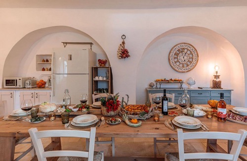 Martina Franca Villa | Wonderful private villa with WIFI, private pool, A/C, TV, patio and panoramic view, close to Ost.