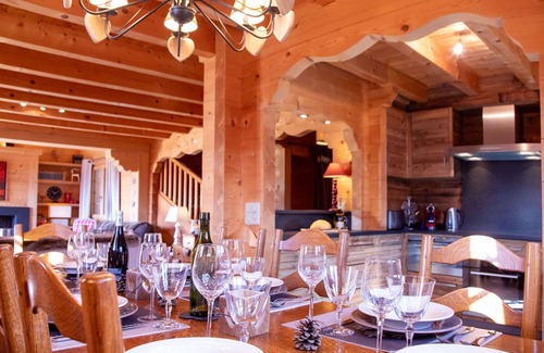 Chesieres House | Wonderful private villa for 8 people with hot tub, WIFI, TV and balcony