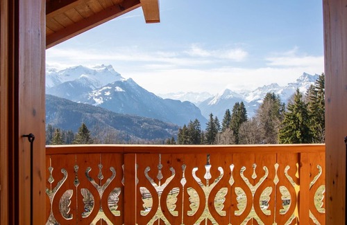 Chesieres House | Wonderful private villa for 8 people with hot tub, WIFI, TV and balcony