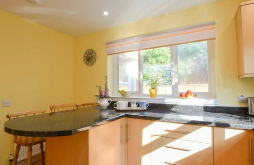 Oban House | Wonderful private villa for 8 guests with WIFI, TV, terrace and pets allowed
