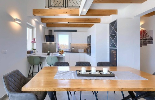 Nova Vas House | Wonderful private villa for 8 people with WIFI, private pool, A/C, hot tub, TV and terrace