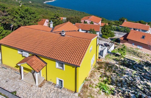 Zagorje House | Wonderful private villa for 9 guests with WIFI, A/C, TV, terrace and parking