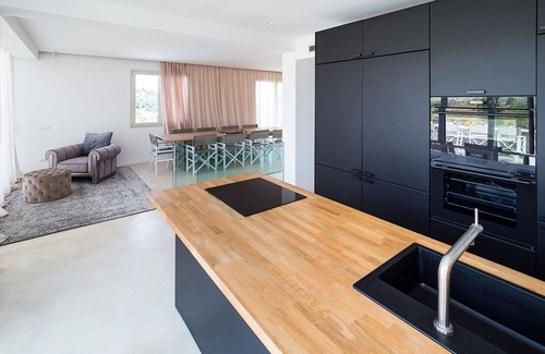 Avola Villa | Wonderful private villa for 9 guests with private pool, A/C, WIFI, TV, terrace and panoramic view