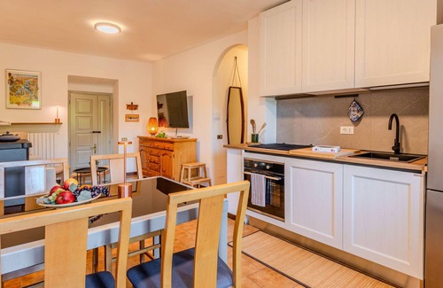 Dervio House | Wonderful private villa for 8 guests with WIFI, TV, patio, pets allowed and panoramic view