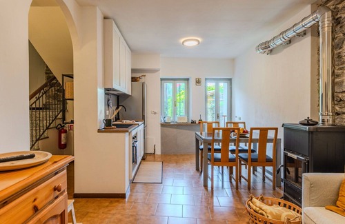 Dervio House | Wonderful private villa for 8 guests with WIFI, TV, patio, pets allowed and panoramic view