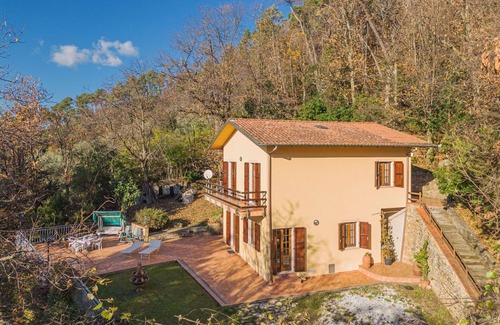 Massa House | Wonderful private villa for 4 people with WIFI, TV and terrace