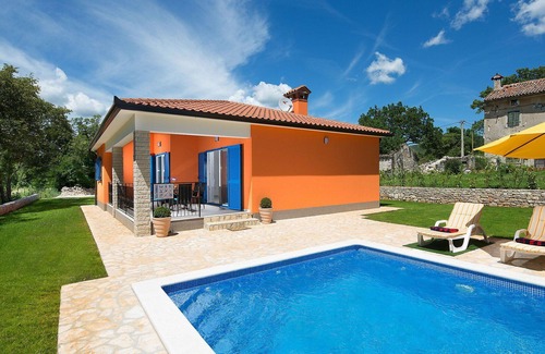 Trget House | Wonderful private villa with private pool, A/C, WIFI, TV, terrace, pets allowed and parking